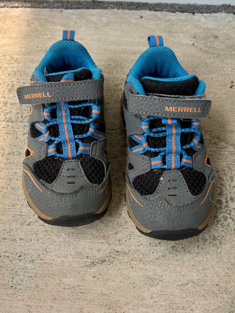 Merrell Kids Hiking Shoes (6.5)